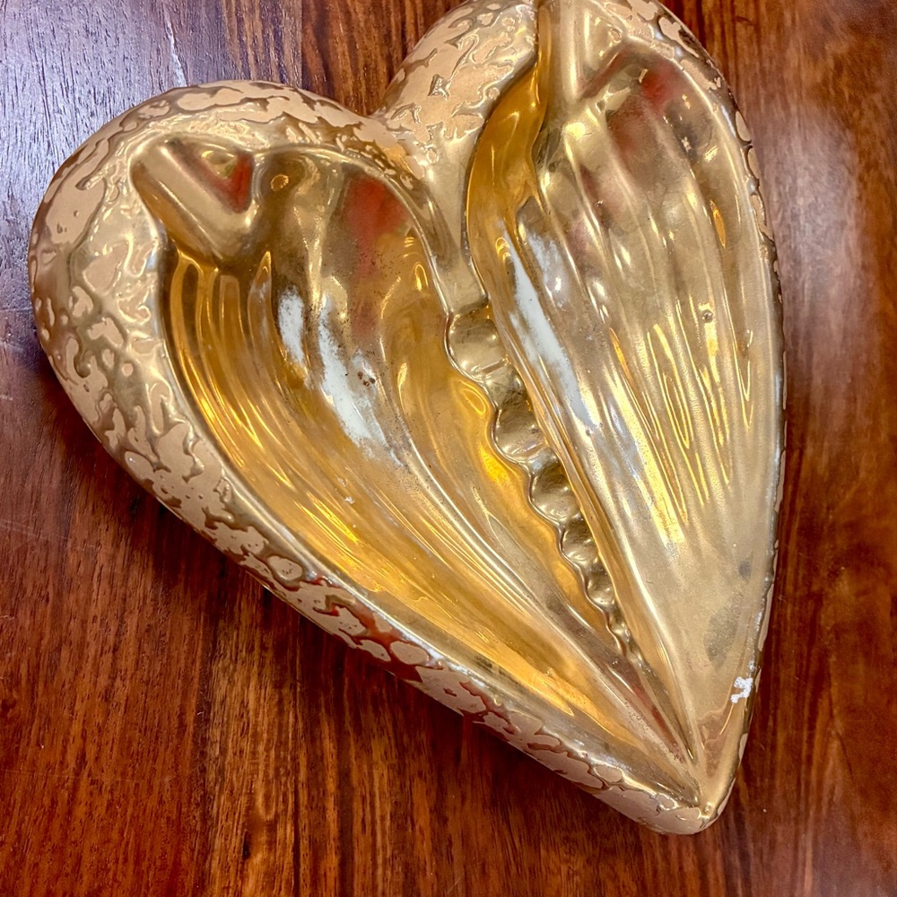 Vintage Plymouth Gold Heart-Shaped Decorative  Ashtray